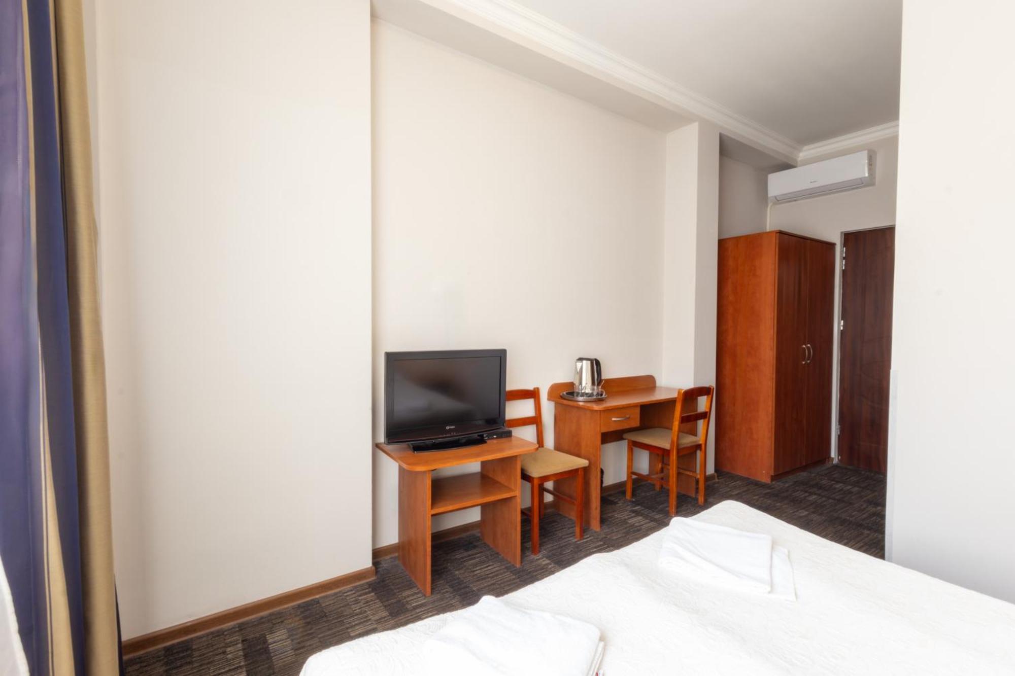Noclegi Stadion Bed & Breakfast วอร์ซอ ภายนอก รูปภาพ