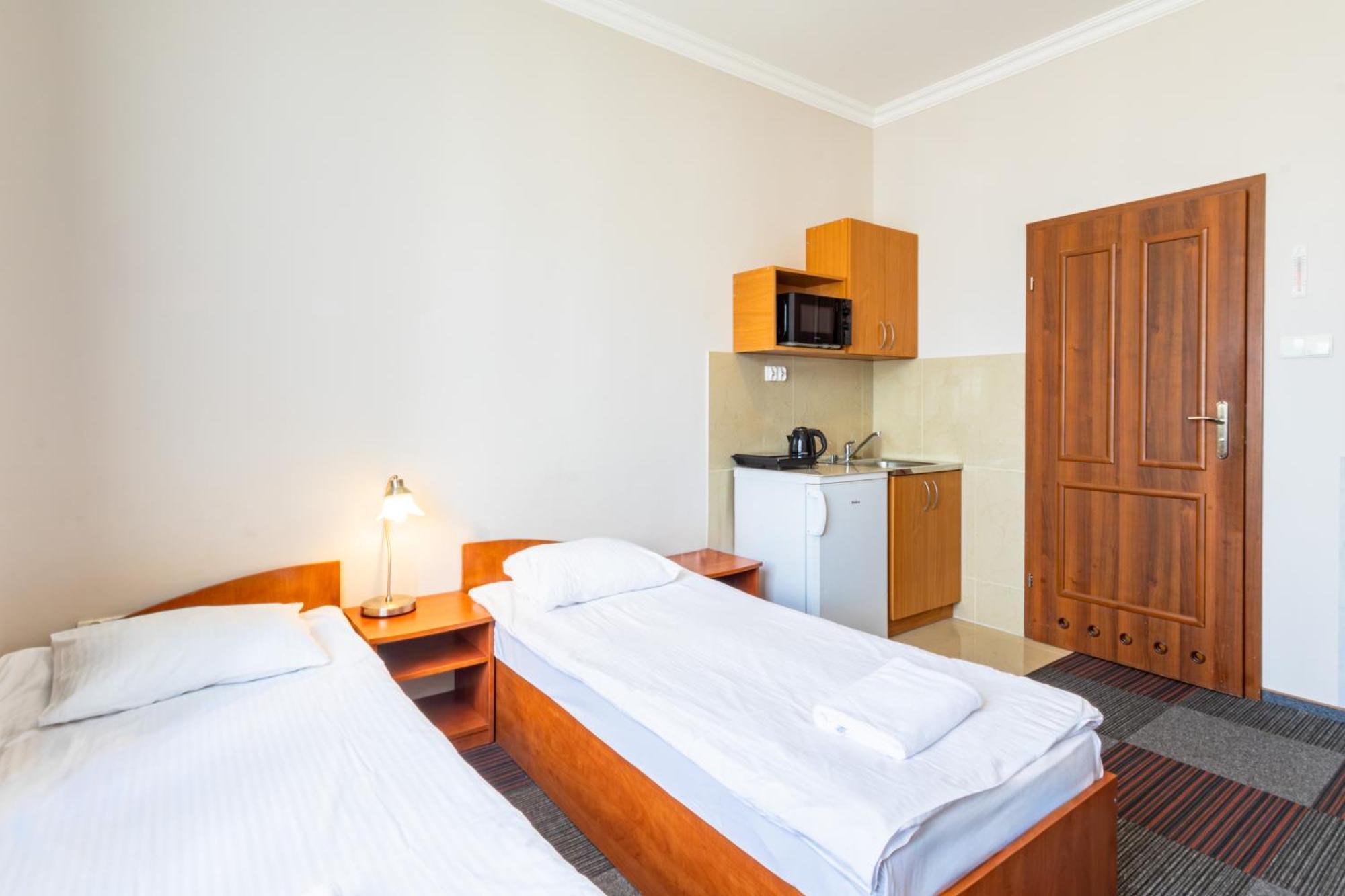 Noclegi Stadion Bed & Breakfast วอร์ซอ ภายนอก รูปภาพ