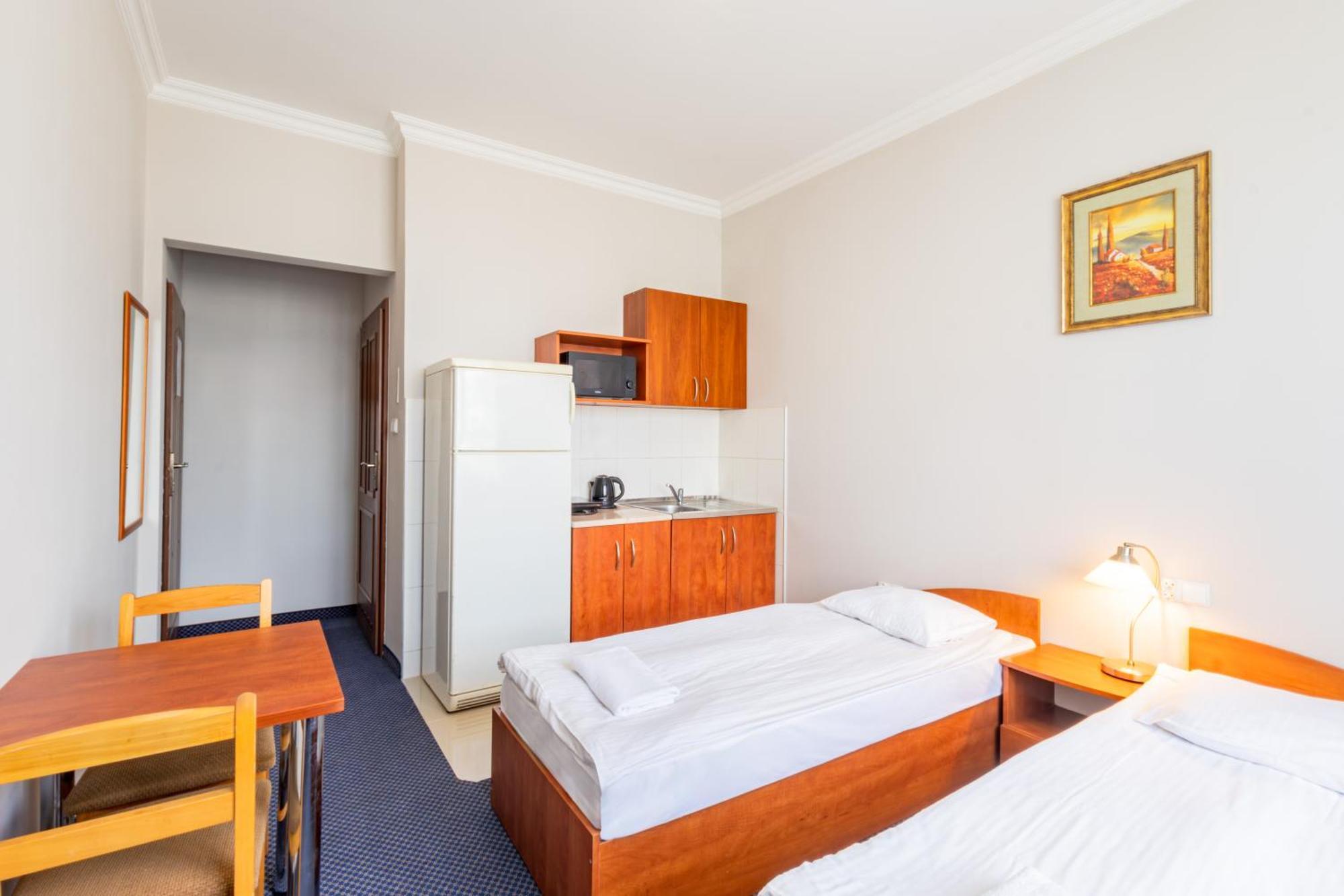 Noclegi Stadion Bed & Breakfast วอร์ซอ ภายนอก รูปภาพ
