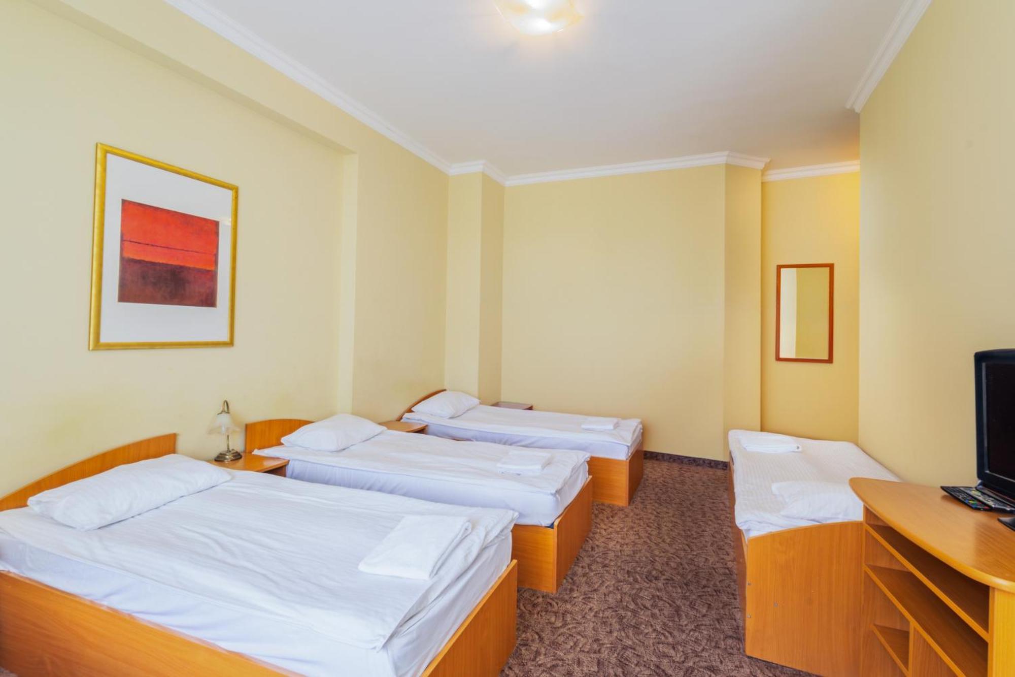Noclegi Stadion Bed & Breakfast วอร์ซอ ภายนอก รูปภาพ
