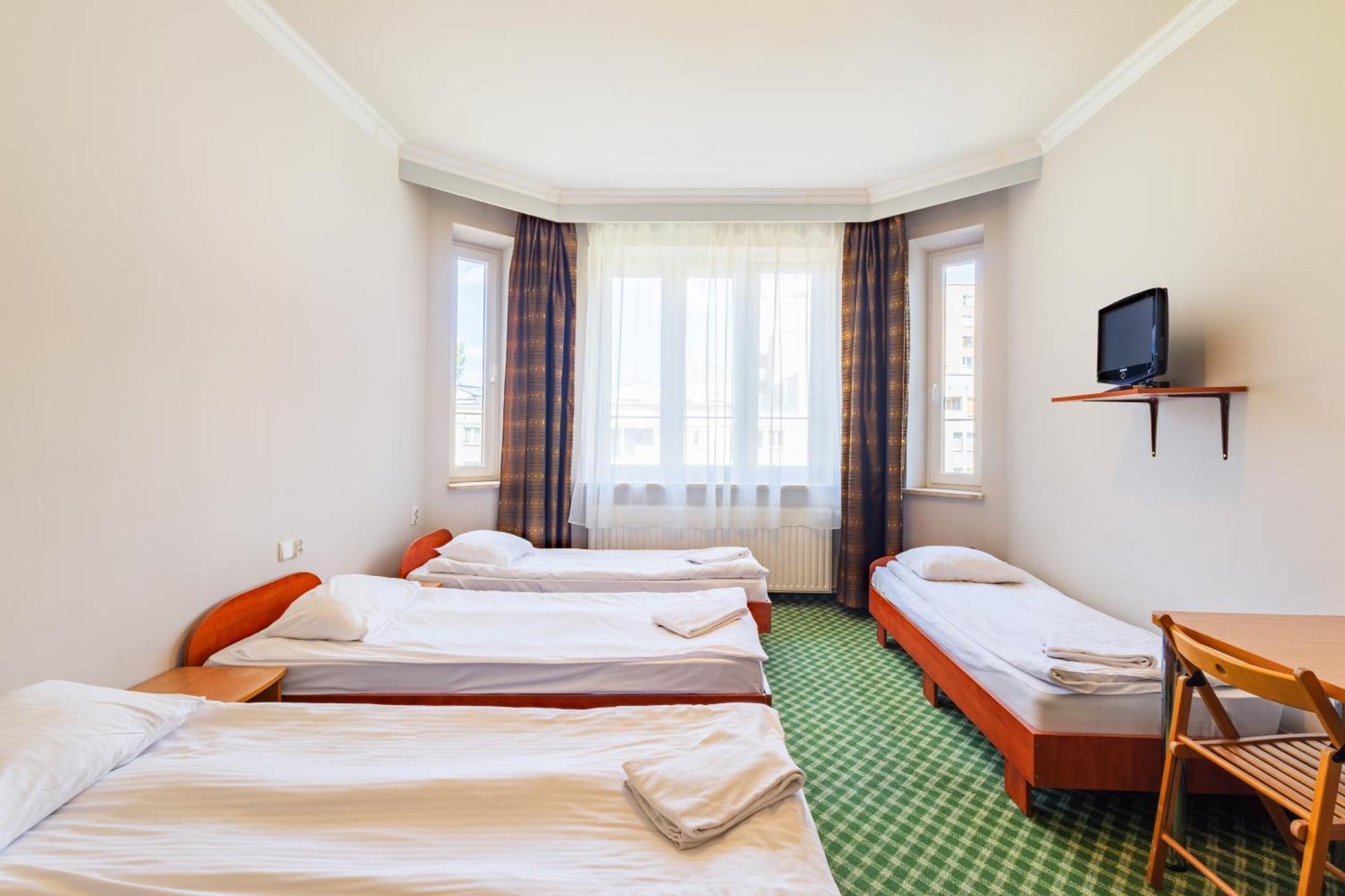 Noclegi Stadion Bed & Breakfast วอร์ซอ ภายนอก รูปภาพ