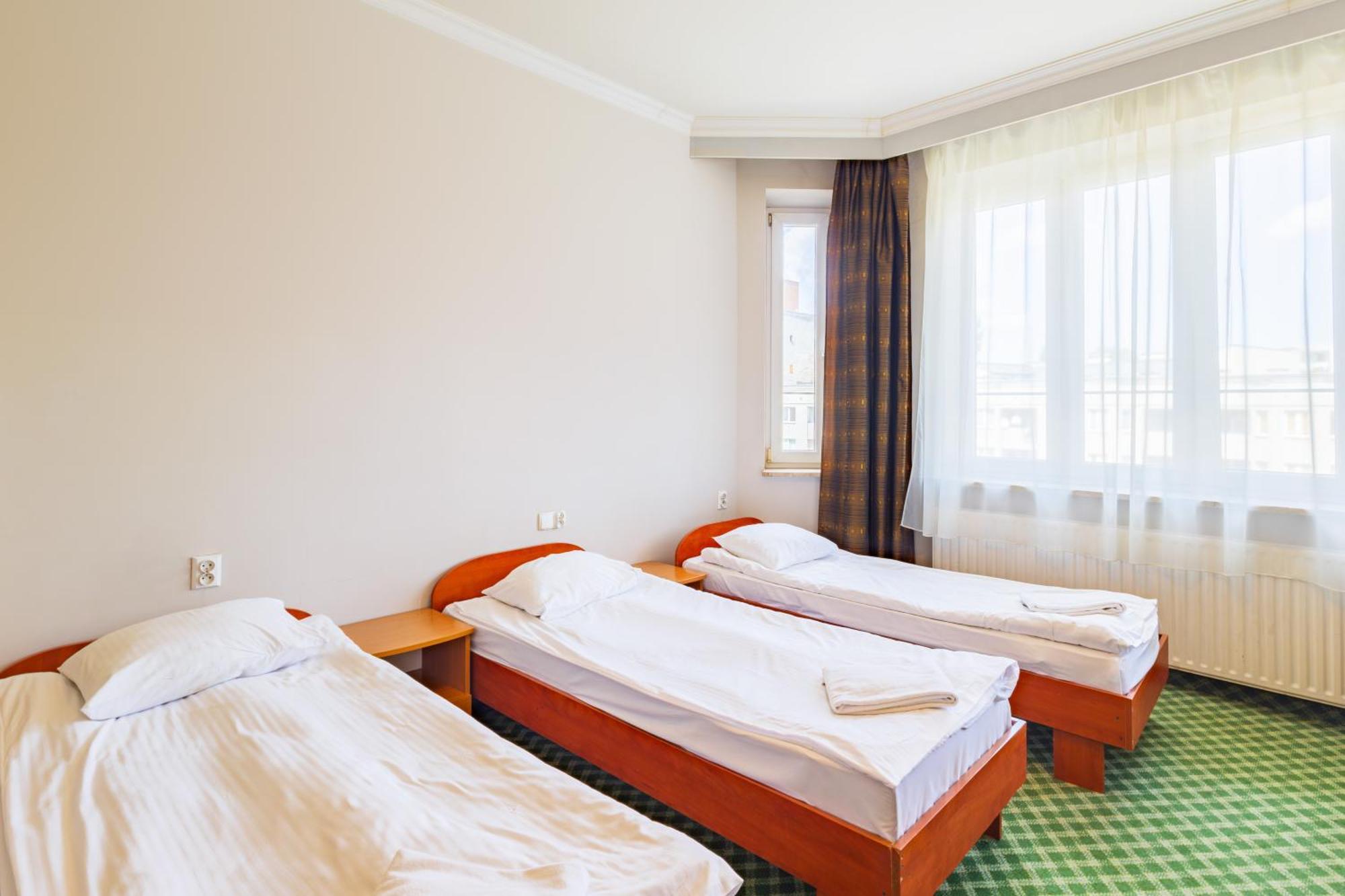 Noclegi Stadion Bed & Breakfast วอร์ซอ ภายนอก รูปภาพ
